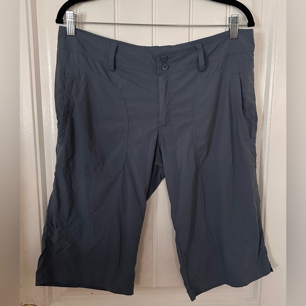 Blue PATAGONIA Cropped Stretch shorts  w/Optional Roll Up size 12